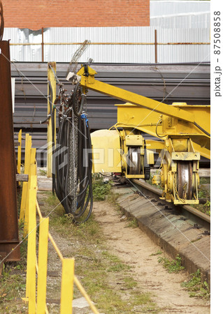 Elements of the system for transporting a current-carrying cable 87508858