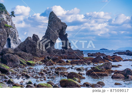 (静岡県)南伊豆 逢ヶ浜(おうのはま)の奇岩・エビ穴 (静岡県)南伊豆 逢ヶ浜(おうのはま)の奇岩・エビ穴 87509017