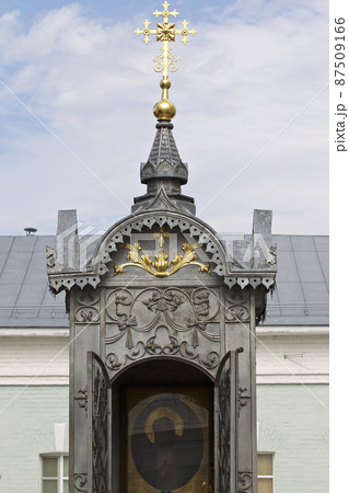 Architecture of Russian Orthodox Churches and Cathedrals 87509166