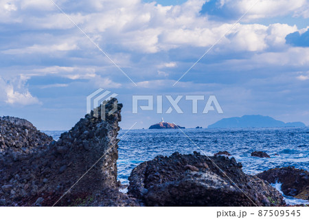 （静岡県）南伊豆　逢ヶ浜（おうのはま）の奇岩 87509545