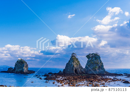 (静岡県)南伊豆 逢ヶ浜(おうのはま)の姑岩・雀岩 (静岡県)南伊豆 逢ヶ浜(おうのはま)の姑岩・雀岩 87510113