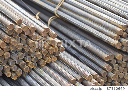 Reinforcing bars with a periodic profile in the packs are stored in the metal products warehouse 87510669