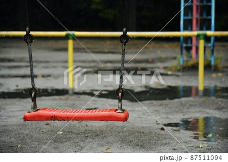 雨の日のイメージ 雨の日のイメージ 87511094