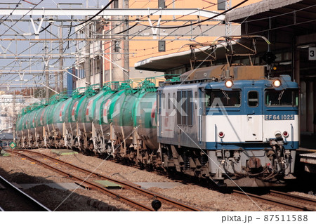 EF64-1025号機牽引の石油輸送貨物列車_2010/12/7撮影 EF64-1025号機牽引の石油輸送貨物列車_2010/12/7撮影 87511588