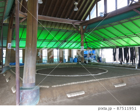 柏市中央体育館相撲場(柏市相撲場)の土俵 柏市中央体育館相撲場(柏市相撲場)の土俵 87511951
