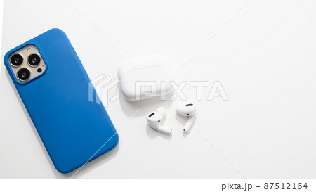 スマートフォン　ヘッドホン　サブカル 87512164