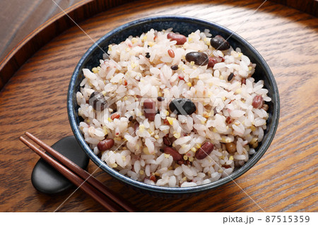 十八穀ご飯 87515359