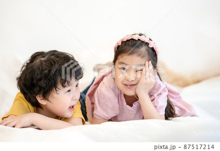子供 ライフスタイル 男の子 87517214