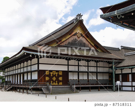 蹴鞠の庭と小御所 87518311