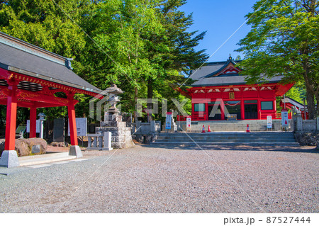 赤城神社　拝殿　手水場　赤城大沼湖畔　初夏の風景　　　 87527444