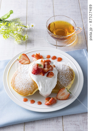 苺パンケーキ イメージ 苺パンケーキ イメージ 87527489
