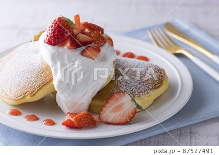 苺パンケーキ イメージ 苺パンケーキ イメージ 87527491