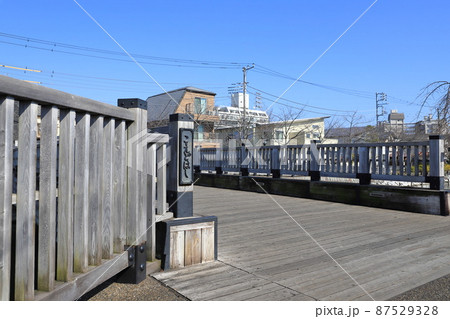 新川にかかる小江戸橋（こえどはし）　東京都江戸川区　　　 87529328