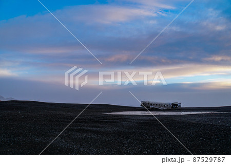 アイスランド　北欧の島国　DC-3残骸 87529787