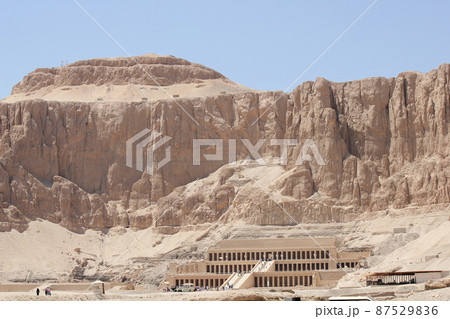 ハトシェプスト女王葬祭殿 87529836