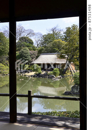 桂離宮 月波楼から望む松琴亭 桂離宮 月波楼から望む松琴亭 87531498