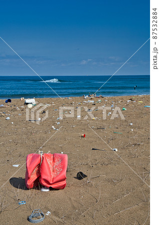 海洋汚染(鷹巣海水浴場) 海洋汚染(鷹巣海水浴場) 87532884