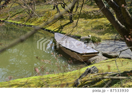京都仙洞御所　北池の船着き場 87533930