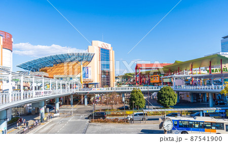 神奈川県　海老名駅東口ロータリー 87541900