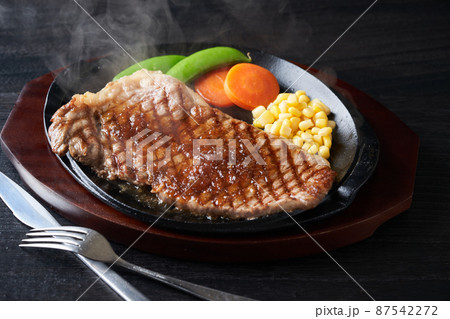 国産和牛ロースステーキ 87542272