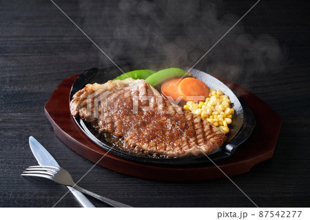国産和牛ロースステーキ 87542277