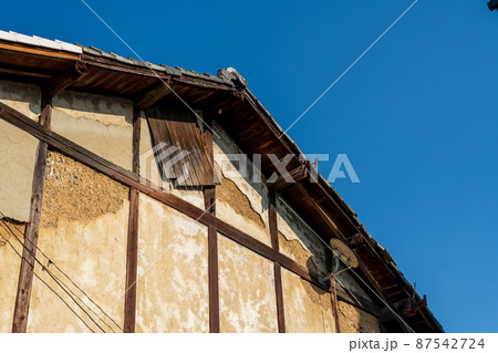 外壁の老朽化 ひび割れ 外壁の老朽化 ひび割れ 87542724