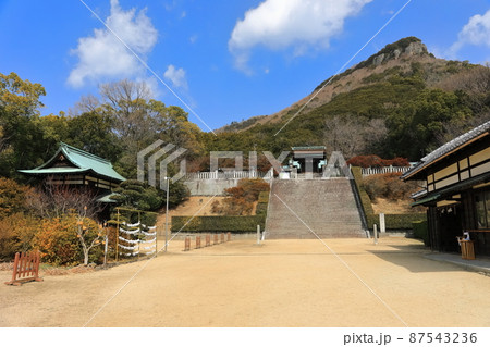 【香川県】快晴下の屋島神社 87543236