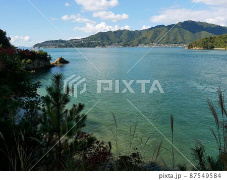 佐木島の西海岸の景色 (広島県三原市) 佐木島の西海岸の景色 (広島県三原市) 87549584