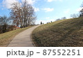 丘の散歩道 87552251