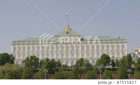 Sunny summer day moscow river bay kremlin Sunny summer day moscow river bay kremlin 87555827