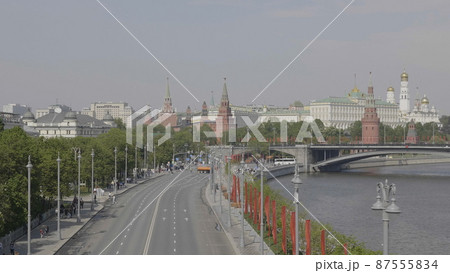 Sunny summer day moscow river bay kremlin Sunny summer day moscow river bay kremlin 87555834