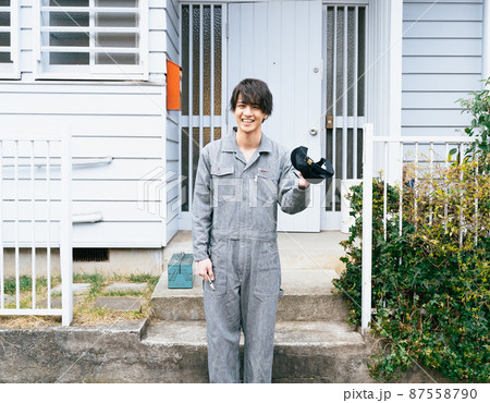 便利屋の男性 87558790