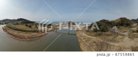 京都 京丹後市 山陰海岸国定公園 立岩とてんきてんき橋 2月 ドローンパノラマ撮影 京都 京丹後市 山陰海岸国定公園 立岩とてんきてんき橋 2月 ドローンパノラマ撮影 87559865