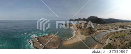 京都　京丹後市　山陰海岸国定公園　立岩とてんきてんき橋　2月　ドローンパノラマ撮影　 87559867