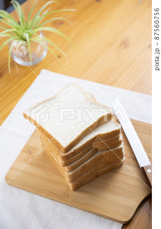 食パン 87560756