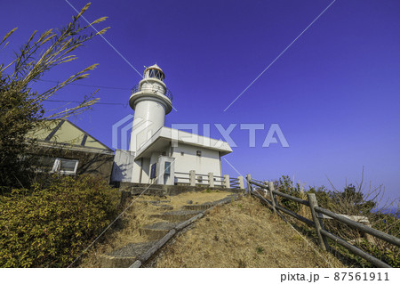 《大分県 鶴御埼灯台》 九州最東端の鶴御崎と鶴御埼灯台 《大分県 鶴御埼灯台》 九州最東端の鶴御崎と鶴御埼灯台 87561911