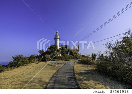《大分県 鶴御埼灯台》 九州最東端の鶴御崎と鶴御埼灯台 87561918