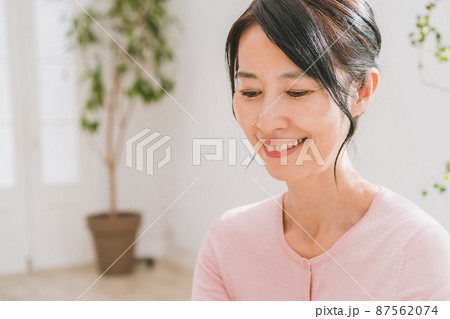 50代女性 87562074
