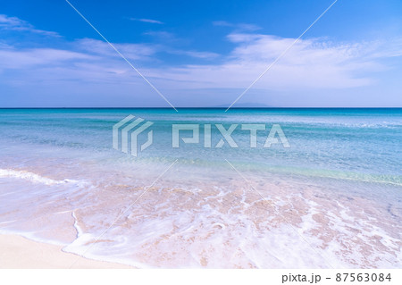 《静岡県》伊豆白浜海岸・エメラルドグリーンの美しいビーチ 87563084