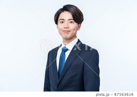 若いビジネスマン・フレッシャーズ 87563616