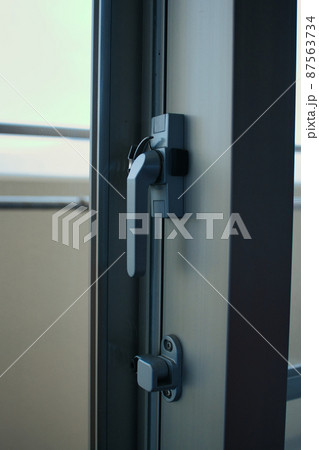 戸締まり 87563734