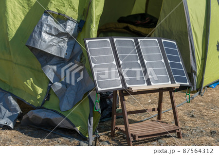 【中津川河川敷でキャンプ　太陽光発電】　 87564312