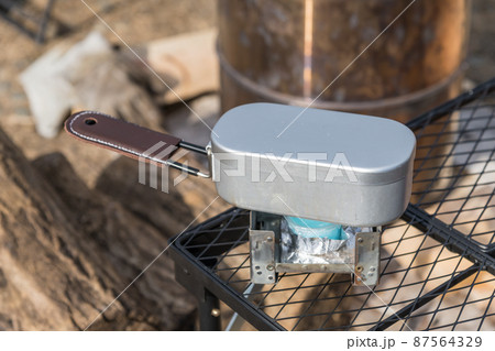 【中津川河川敷でオートキャンプ　固形燃料五徳とメスティン】 87564329