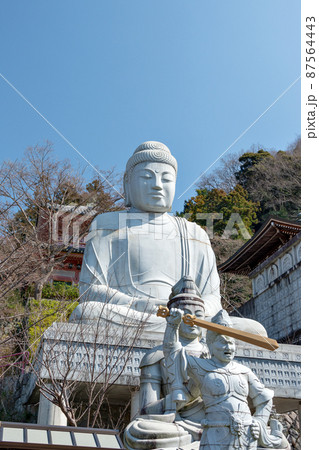 奈良、壺阪寺の釈迦如来石像 奈良、壺阪寺の釈迦如来石像 87564443