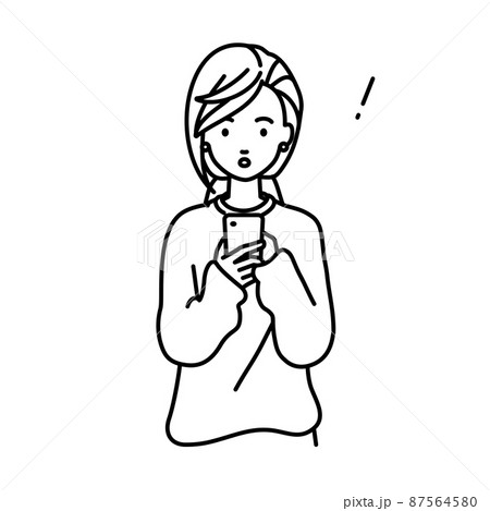 立ってスマートフォンを操作して何かに気づいて驚いたリモートワークの女性 87564580