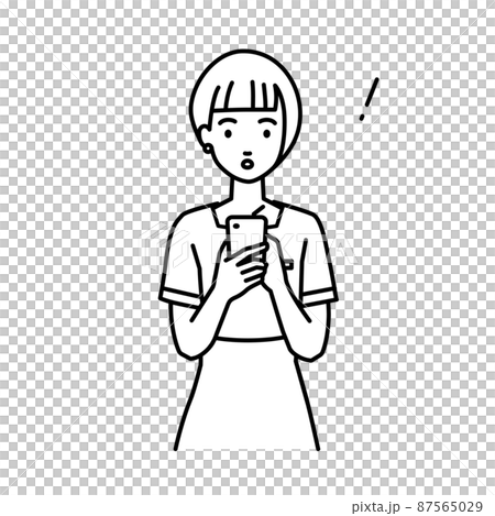 立ってスマートフォンを操作して何かに気づいて驚いたエステ店員・受付・接客業の女性 87565029