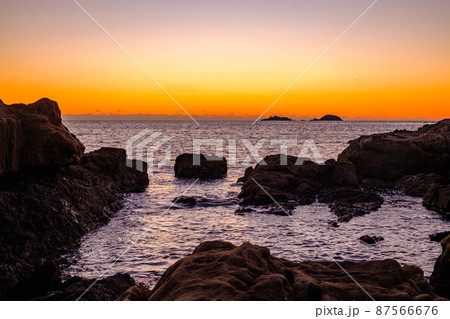 軍艦島を望む夕景 87566676