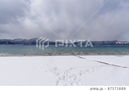 冬の田沢湖 冬の田沢湖 87571689