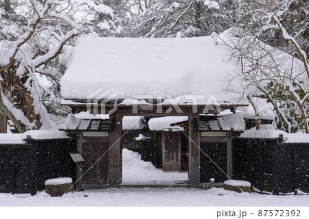 角館武家屋敷の雪化粧 角館武家屋敷の雪化粧 87572392
