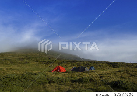 Rest on the mountain valleys in tourist. Rest on the mountain valleys in tourist. 87577600